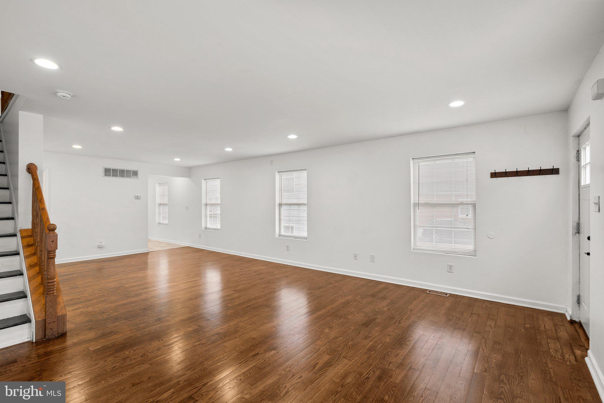 FAIRLAWN - Residential