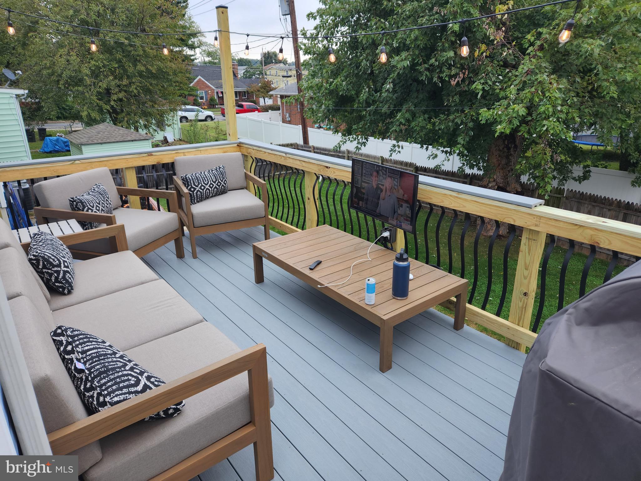 FAIRLAWN - Residential