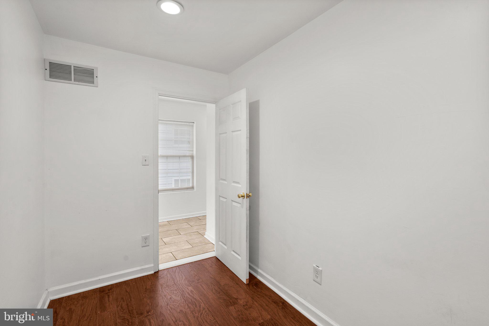 FAIRLAWN - Residential