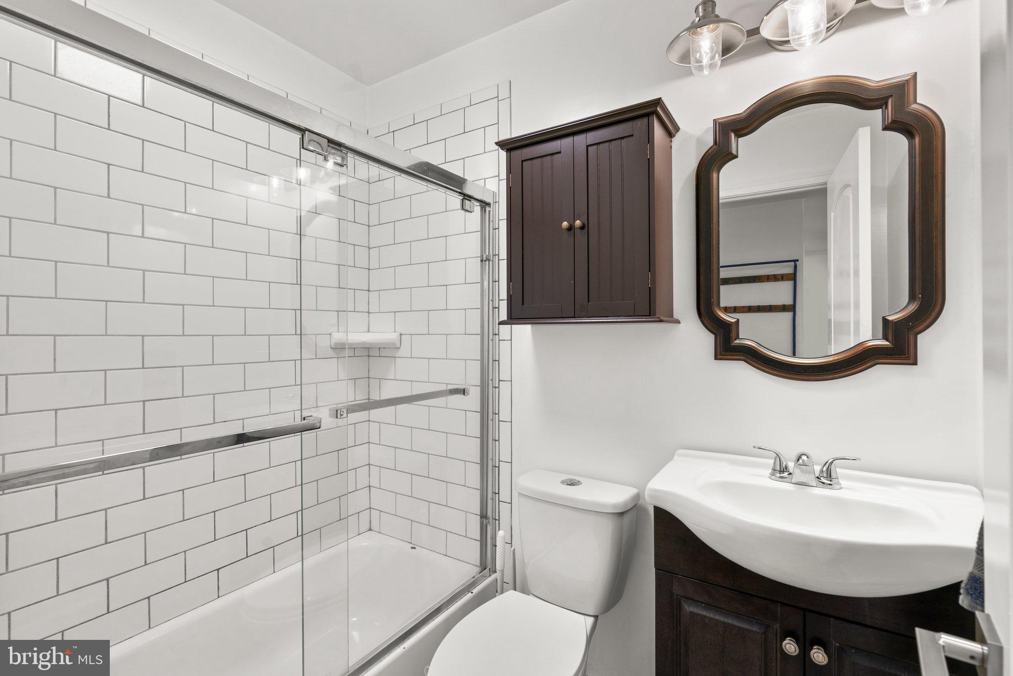 FAIRLAWN - Residential