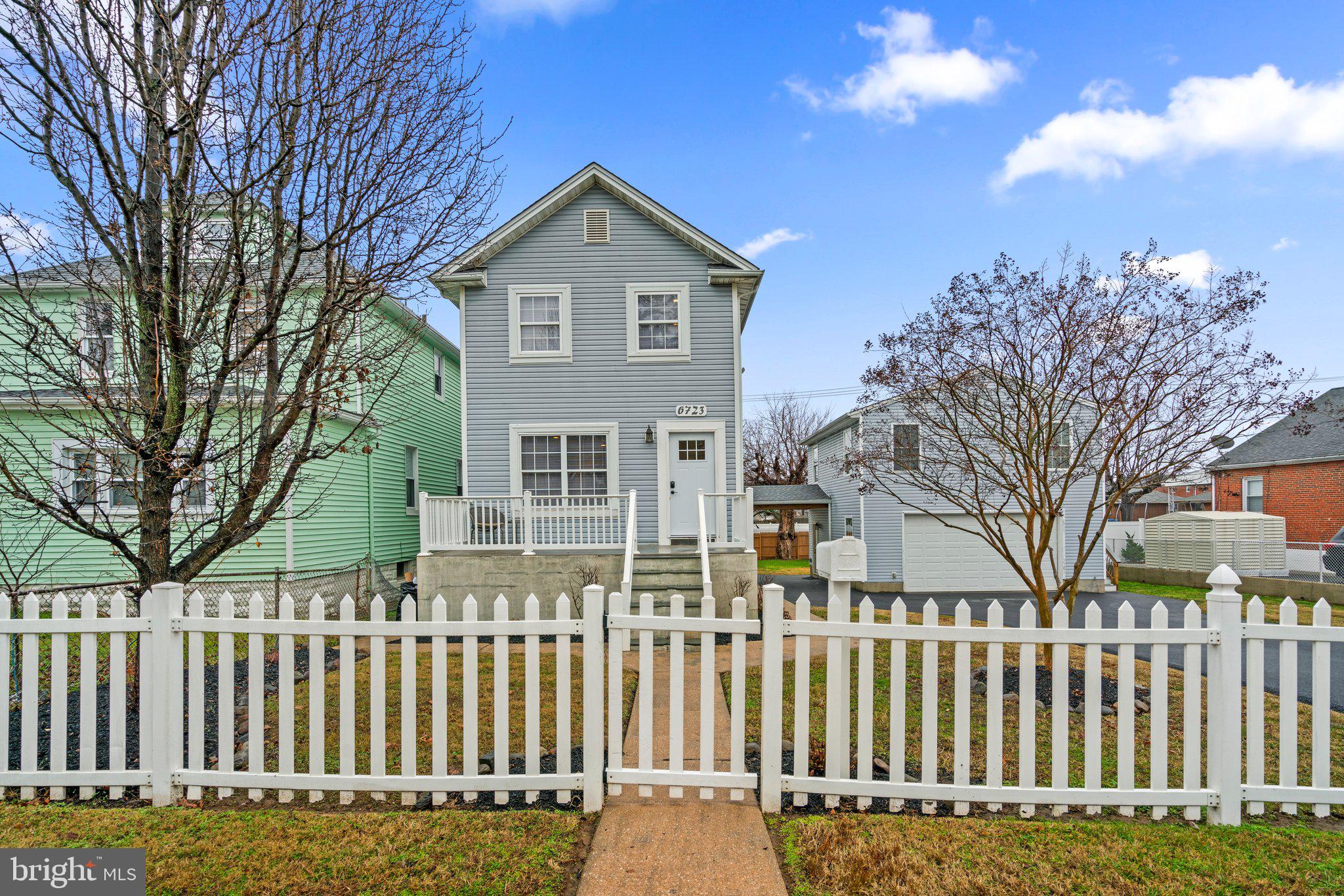 FAIRLAWN - Residential