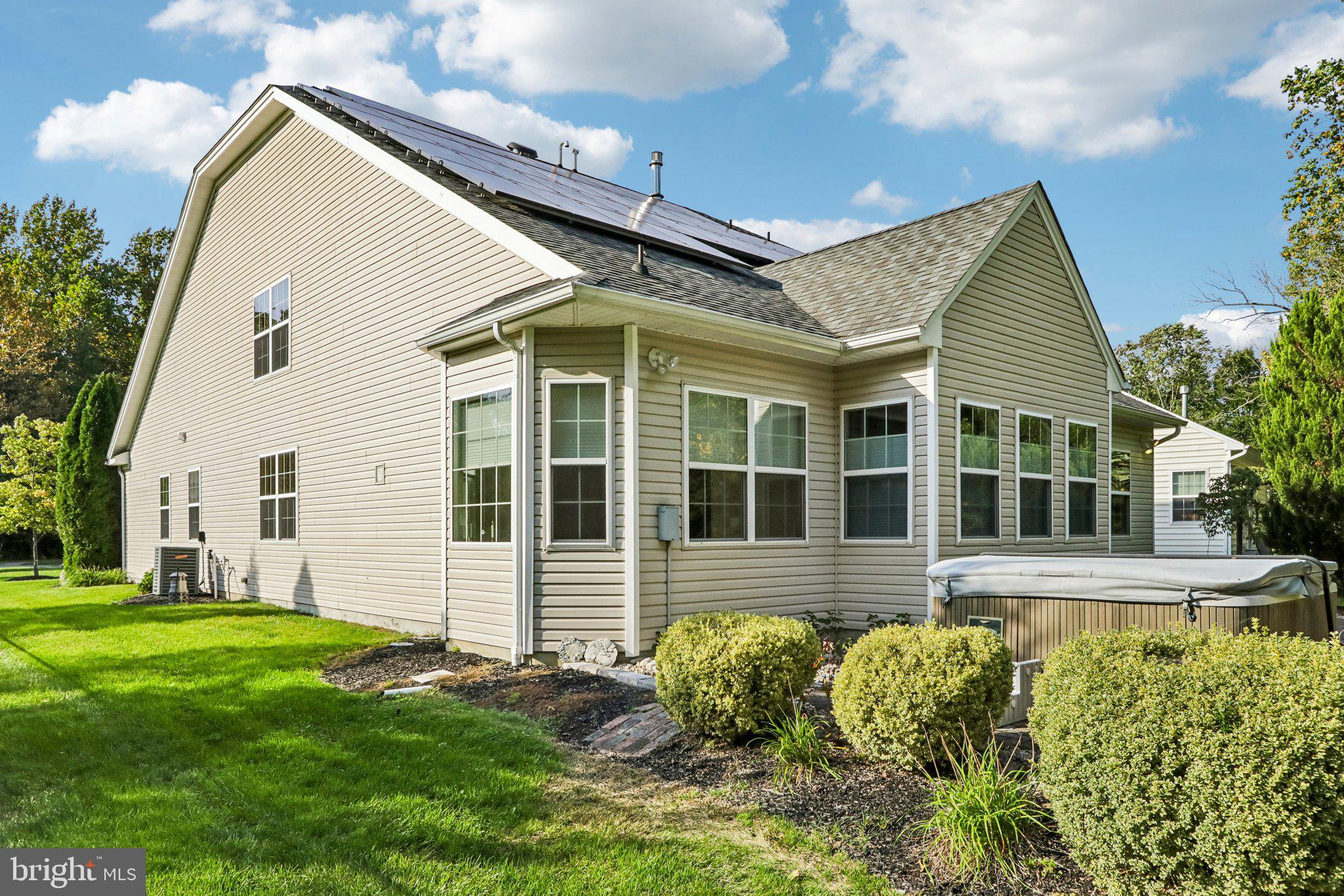 81 WOODBURY COURT