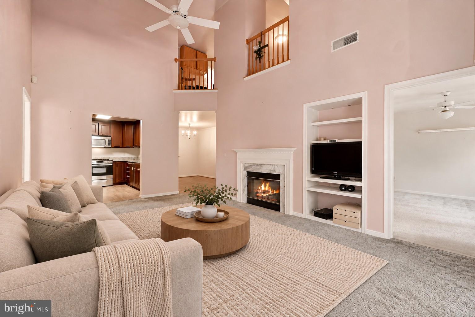 1037 GARDENVIEW LOOP 401
