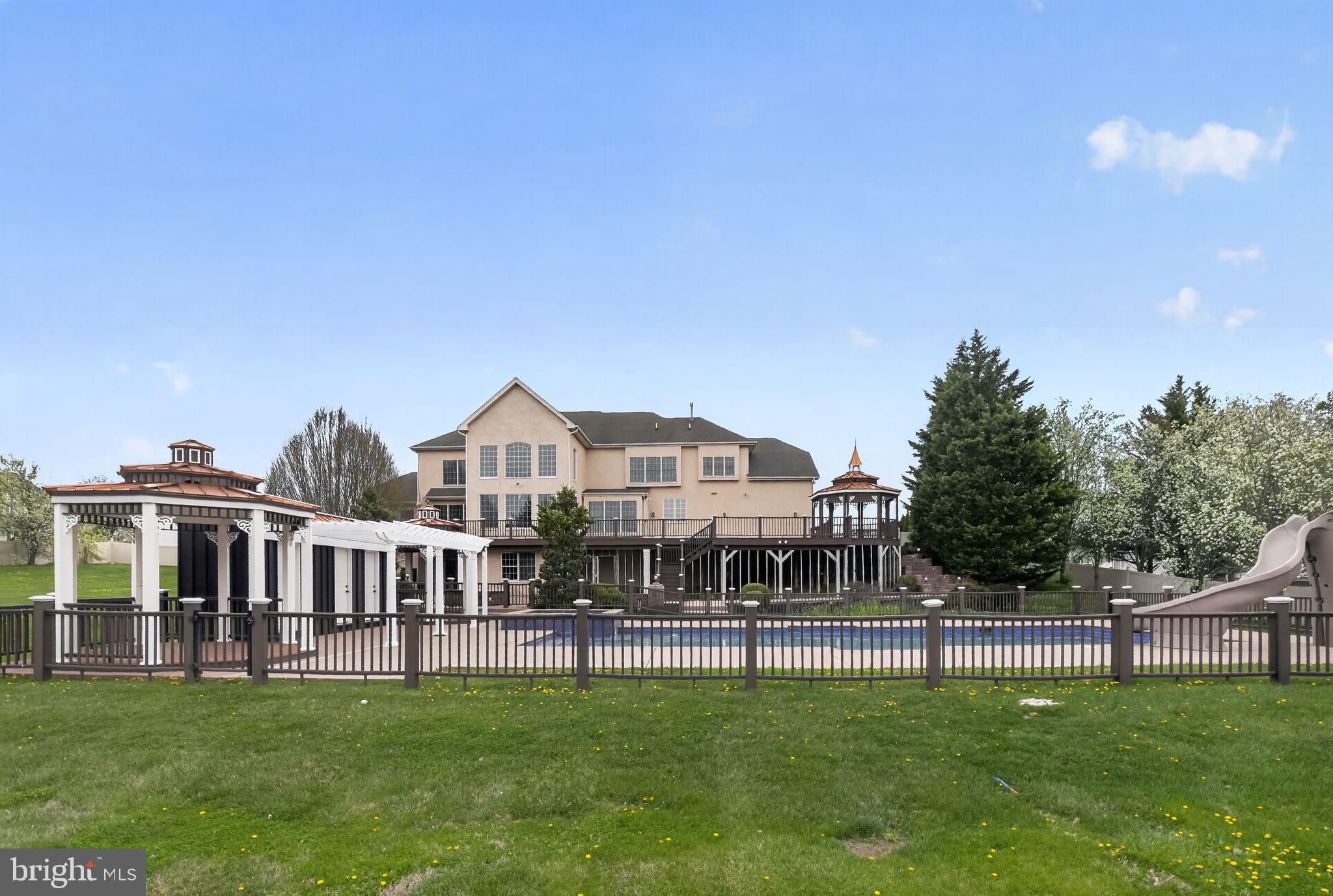 HIGH GATE - Residential