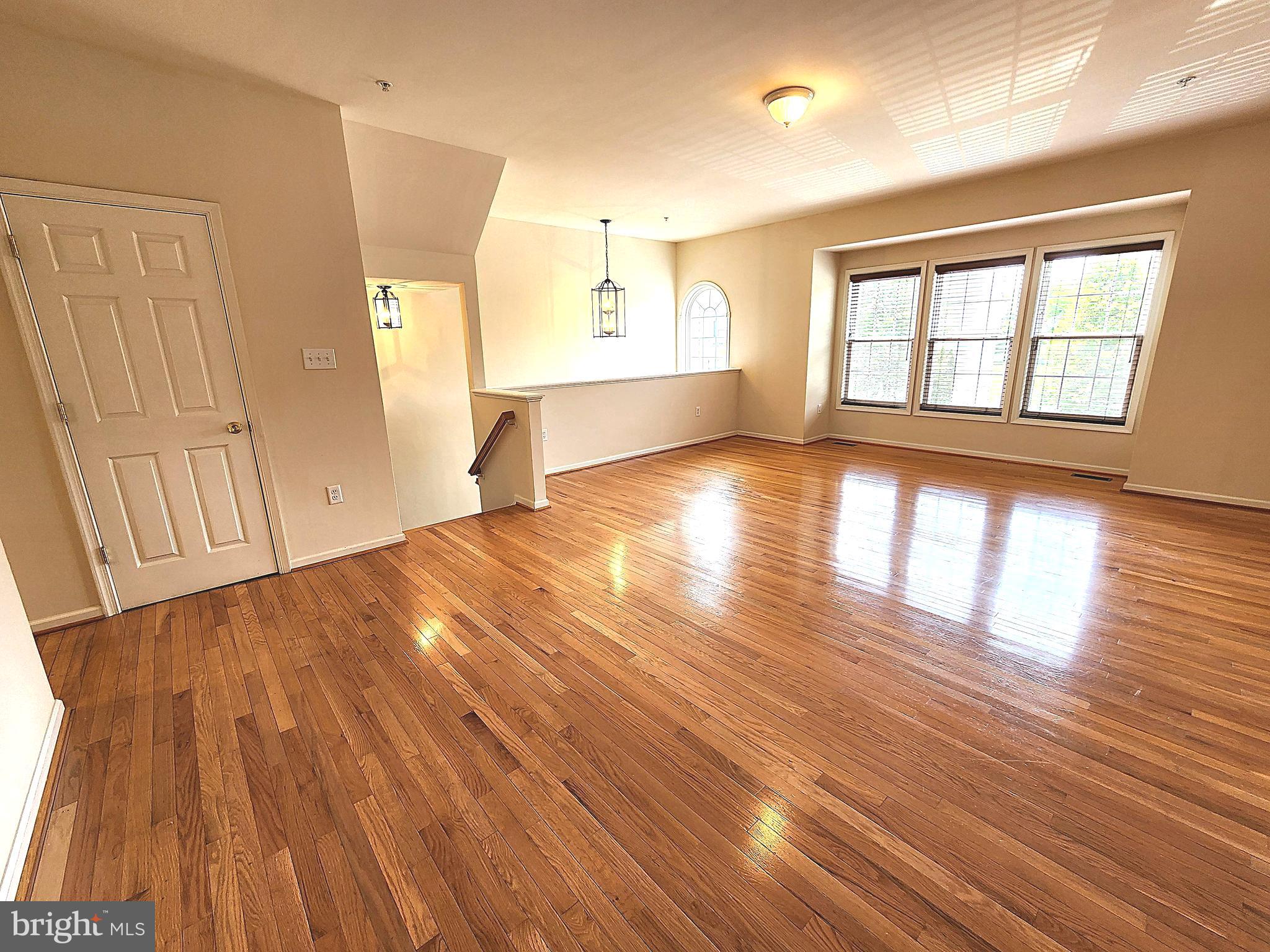 CARRIAGE HILL - Residential