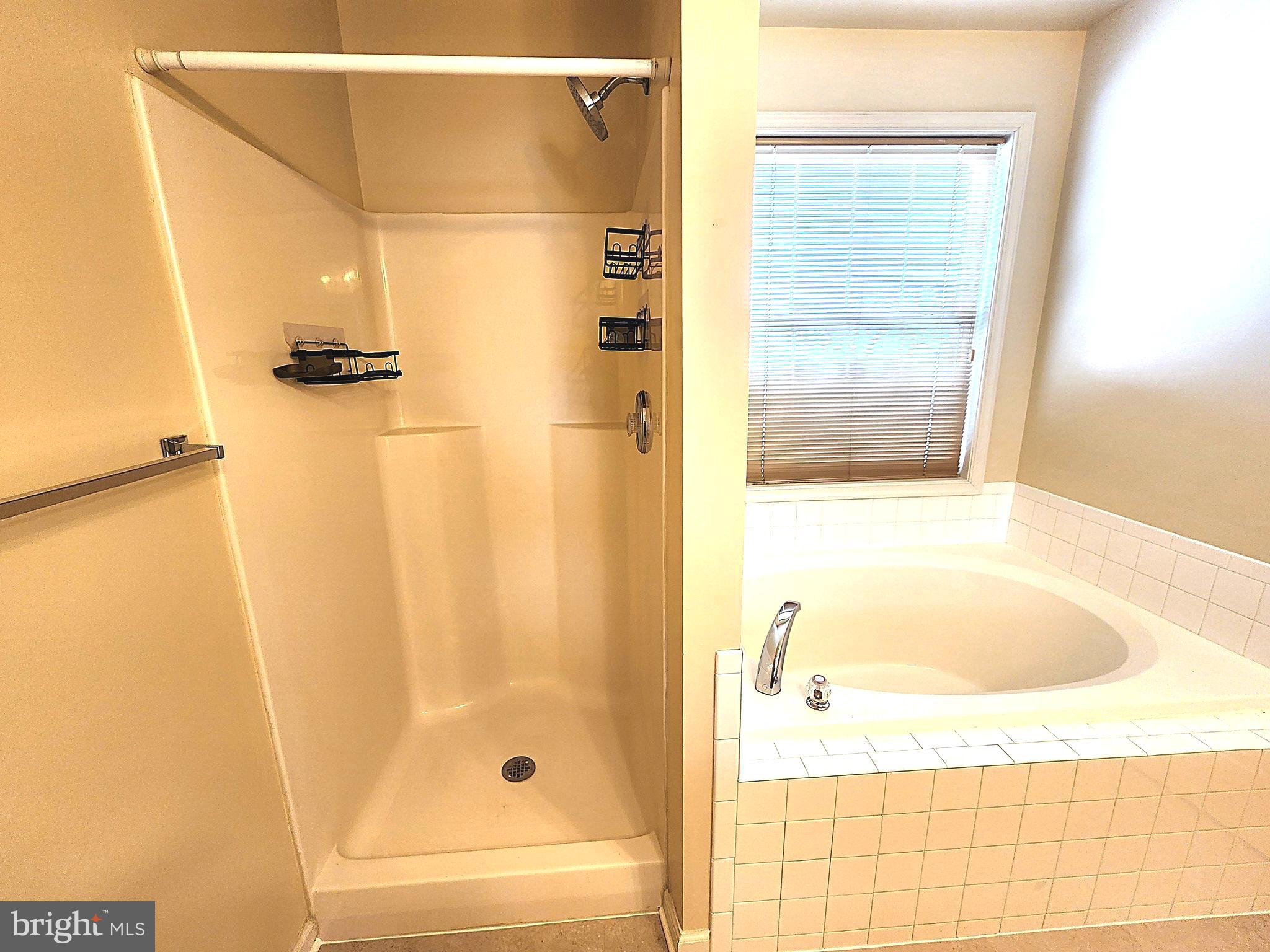 CARRIAGE HILL - Residential