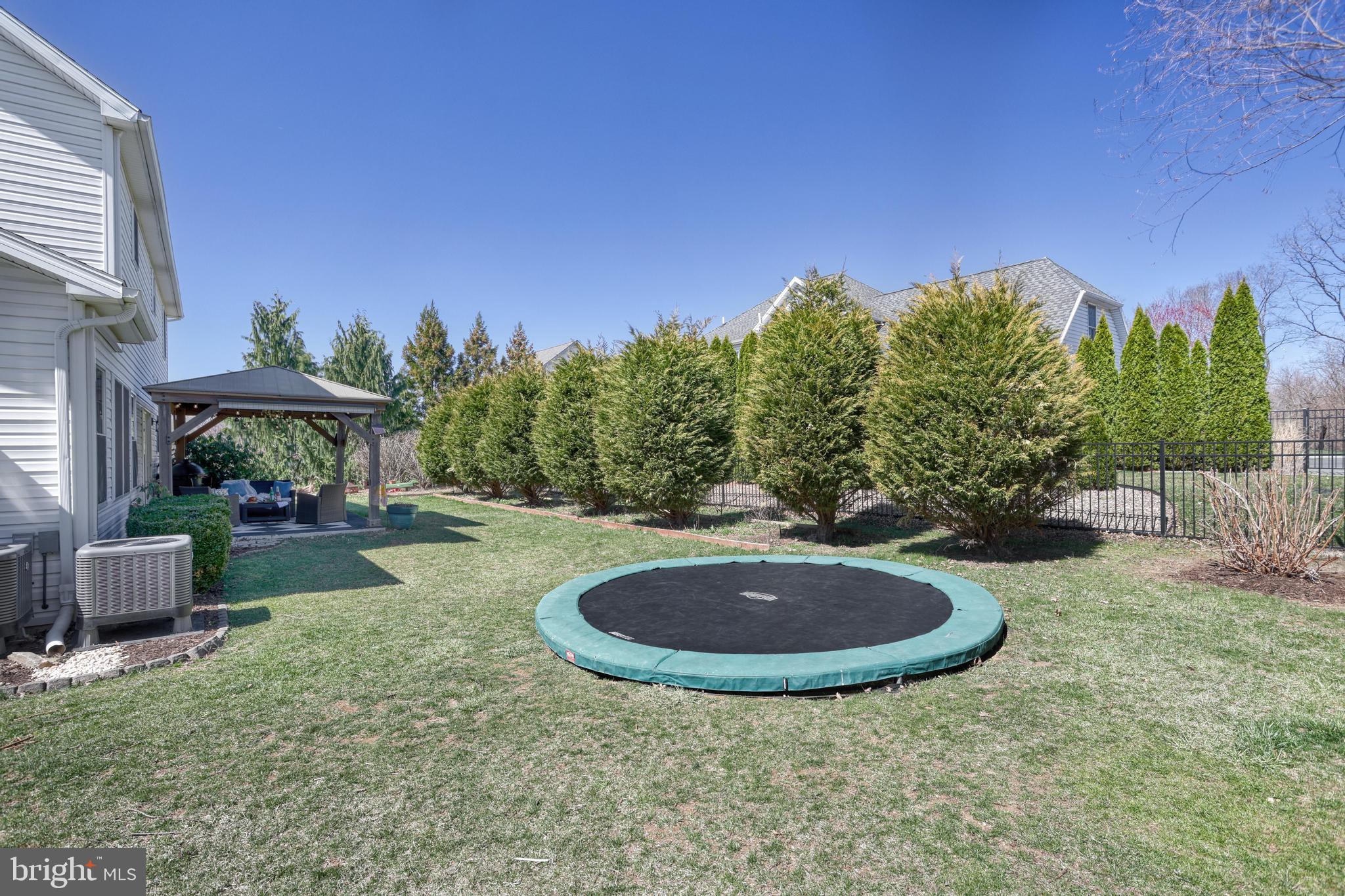 MISTY MEADOWS - Residential