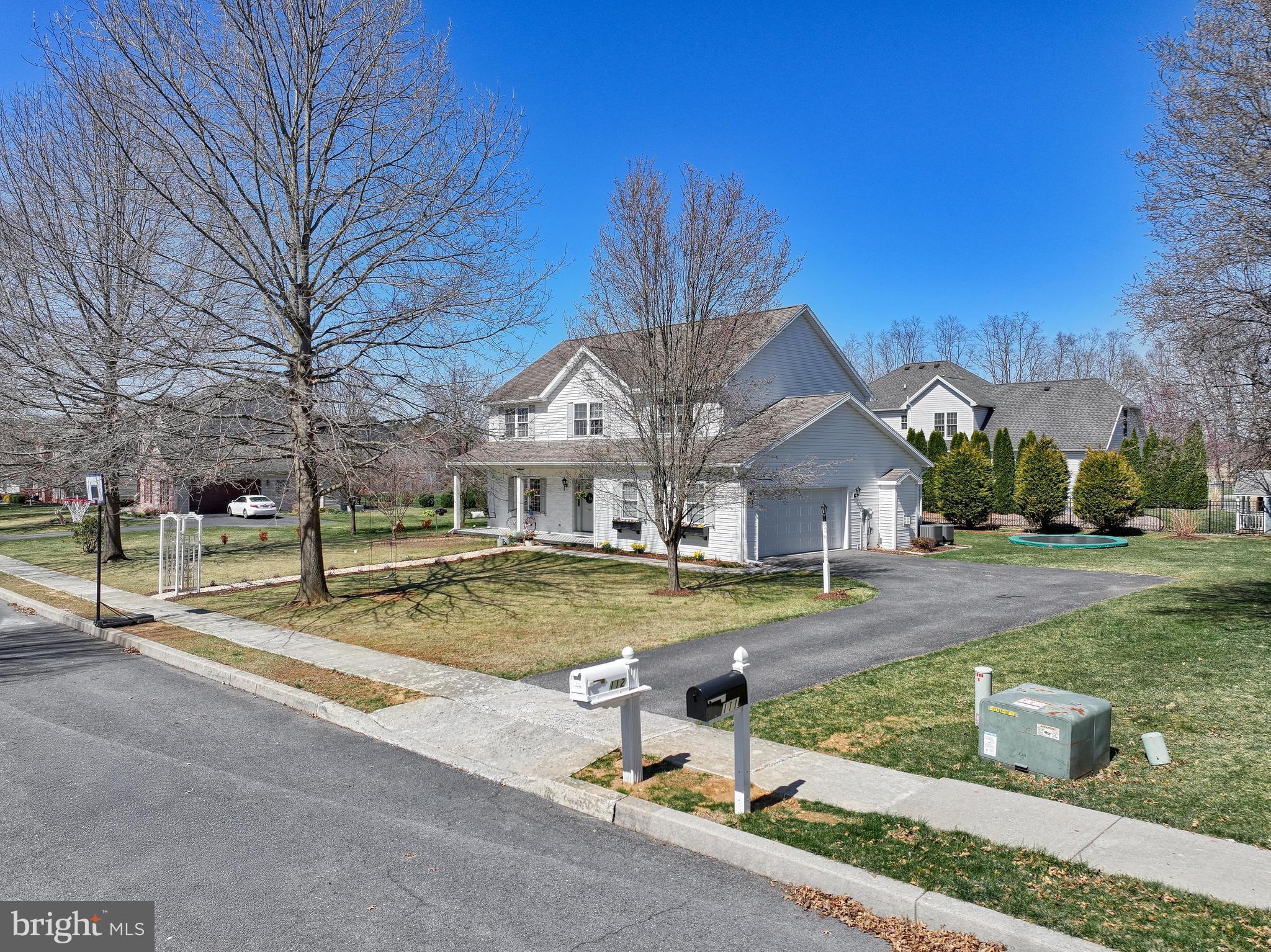 MISTY MEADOWS - Residential