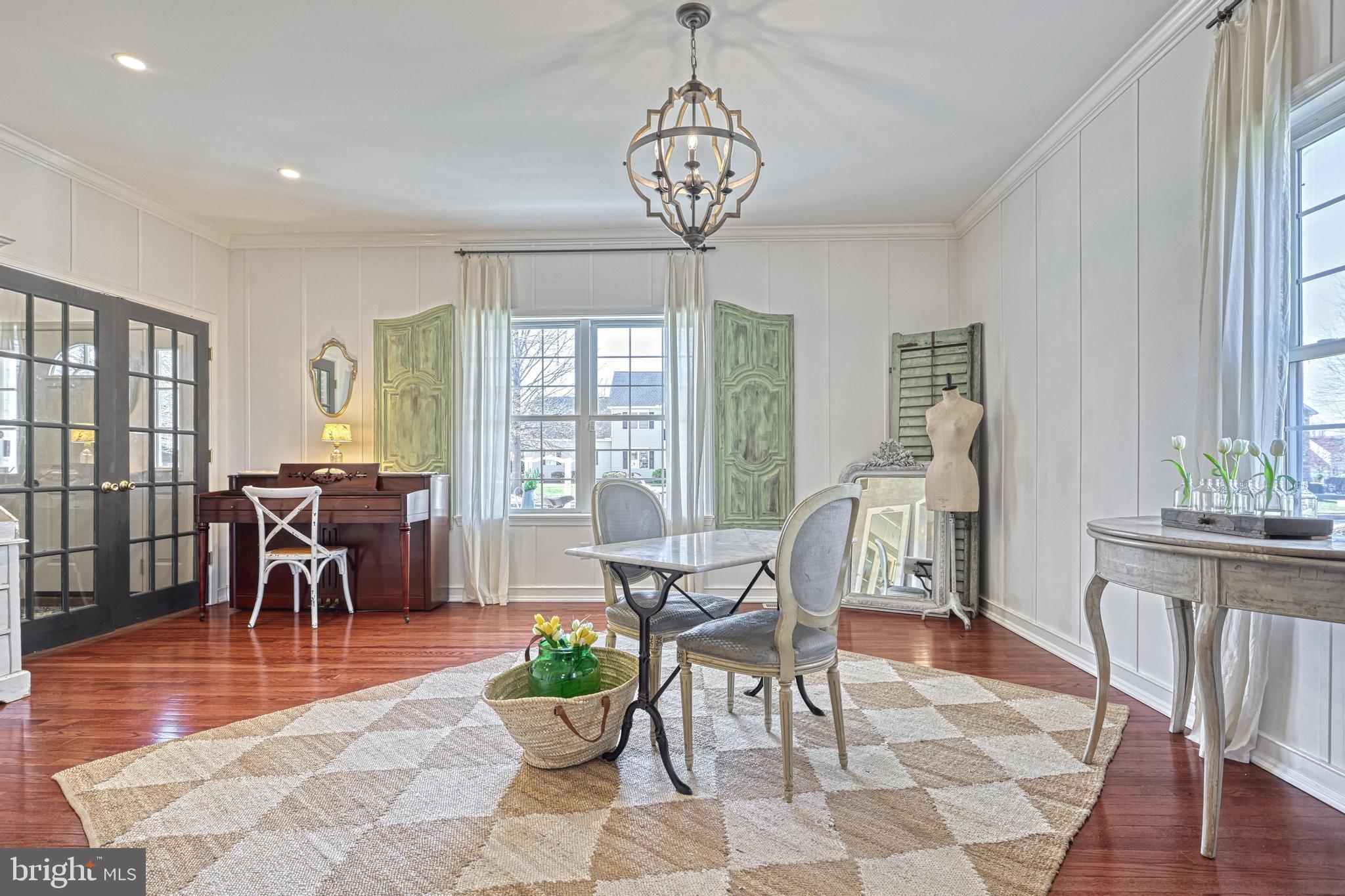 MISTY MEADOWS - Residential