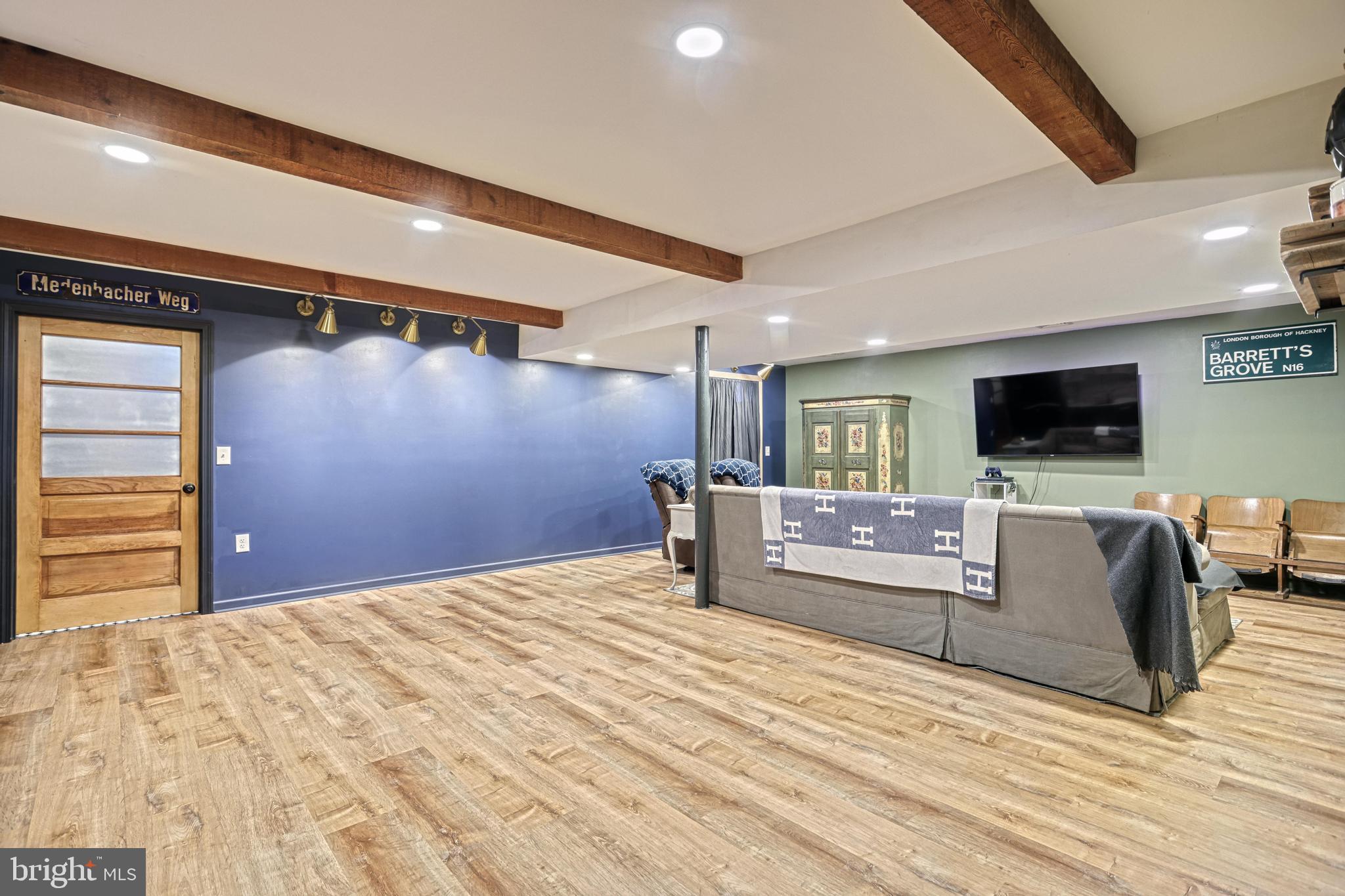 MISTY MEADOWS - Residential