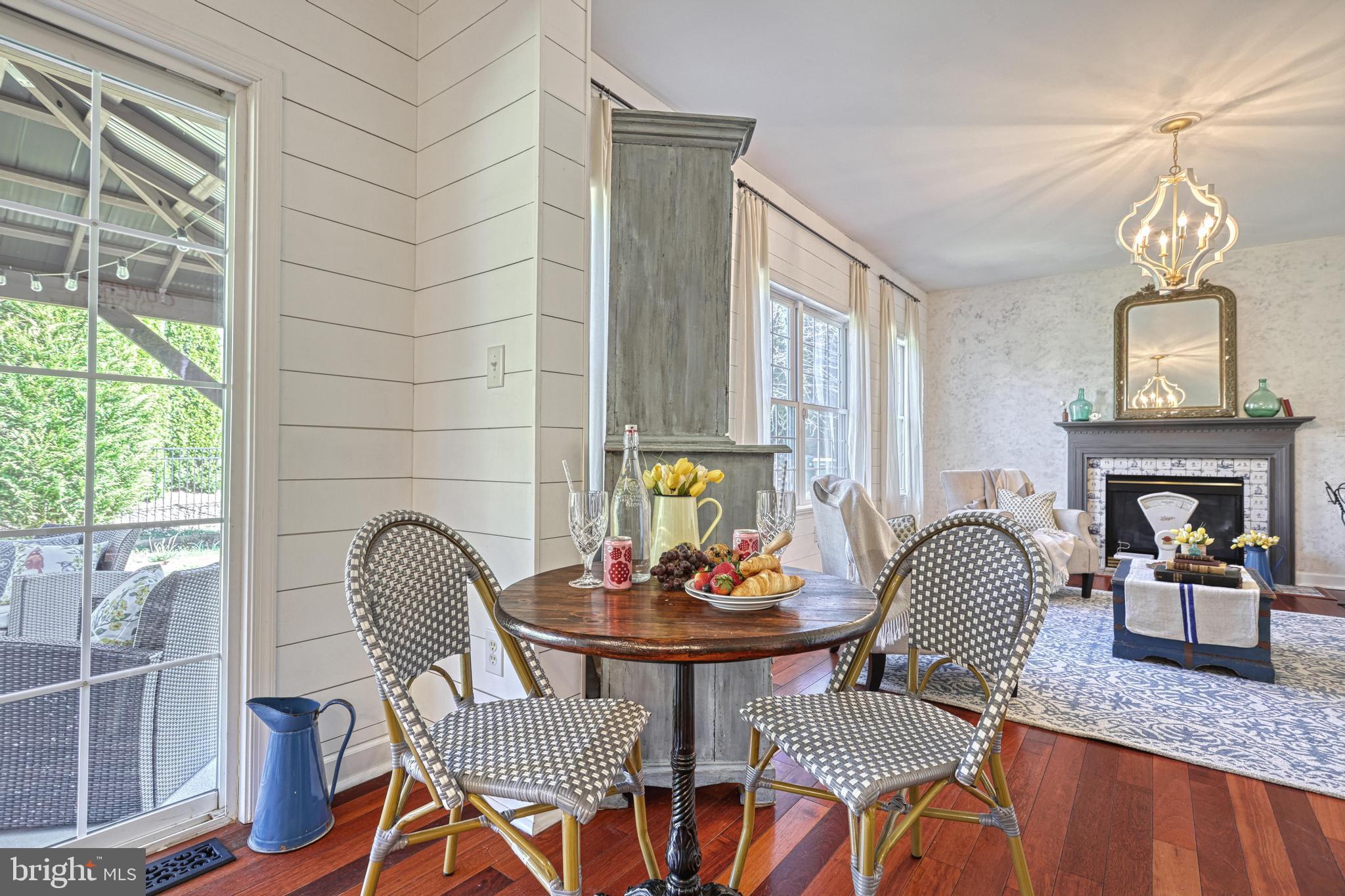 MISTY MEADOWS - Residential