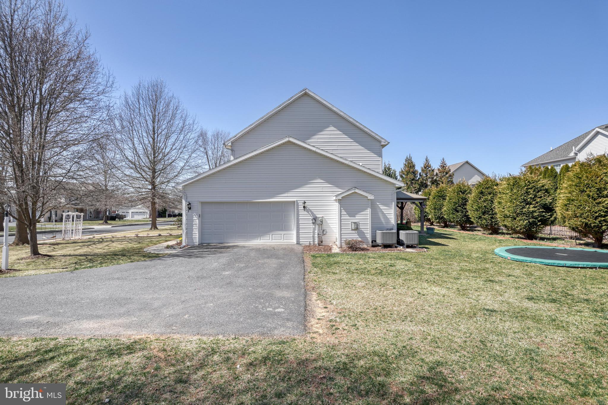 MISTY MEADOWS - Residential