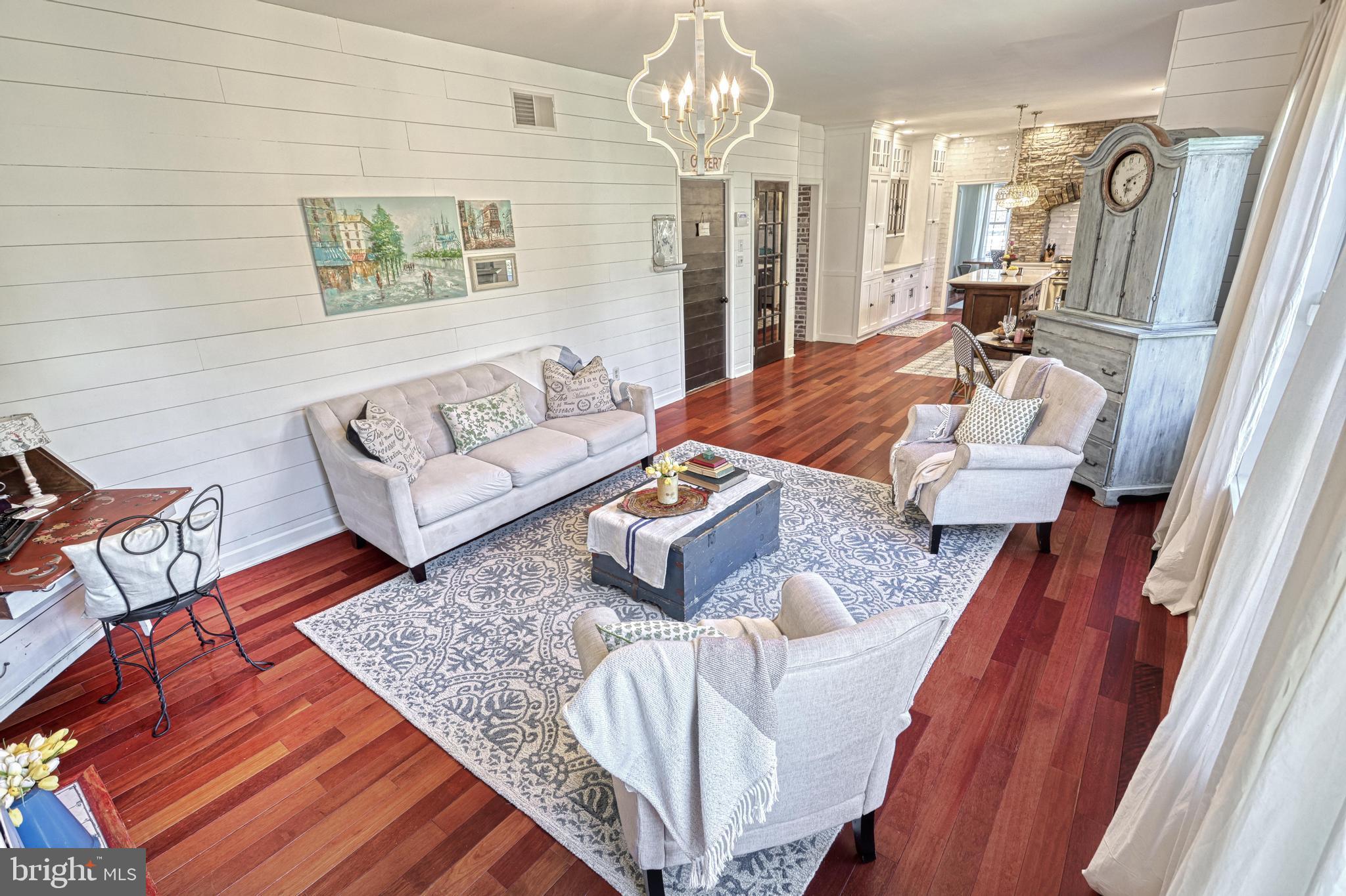 MISTY MEADOWS - Residential