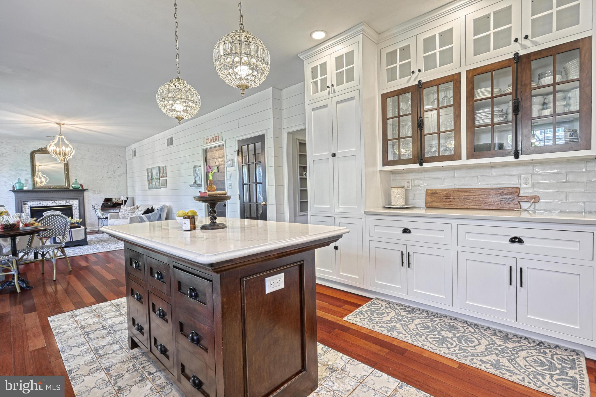 MISTY MEADOWS - Residential