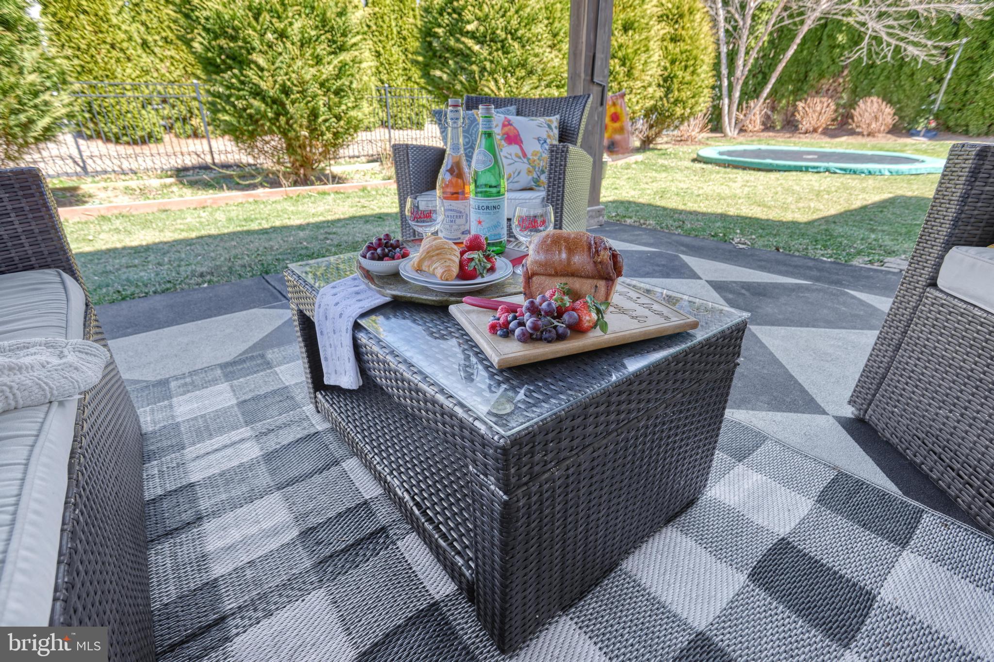 MISTY MEADOWS - Residential