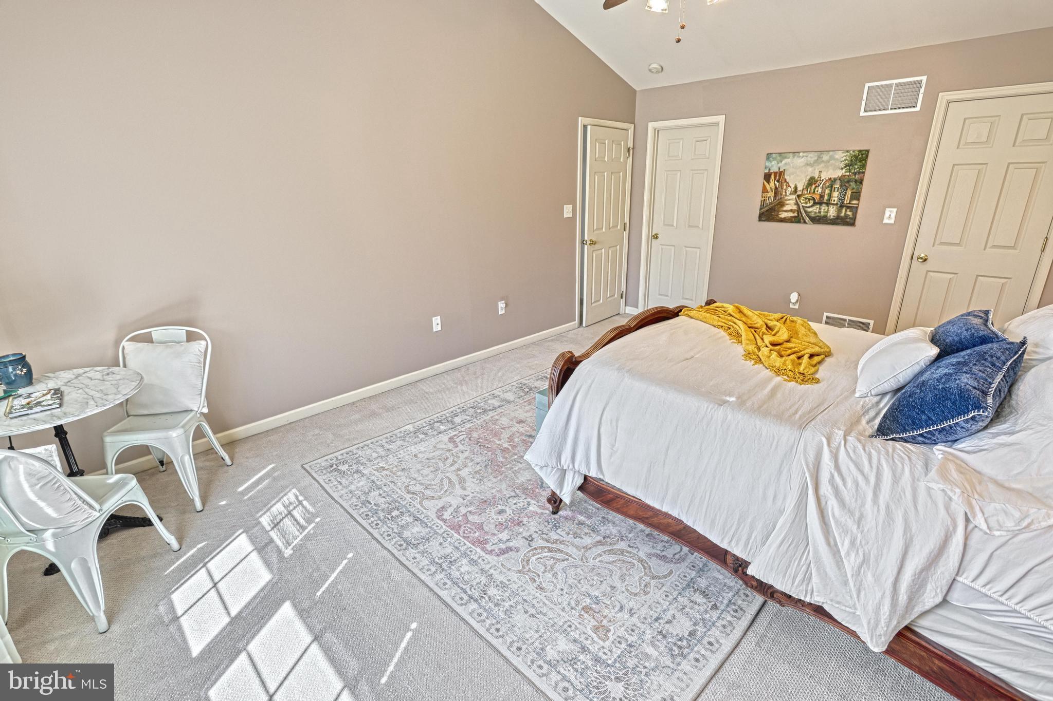 MISTY MEADOWS - Residential