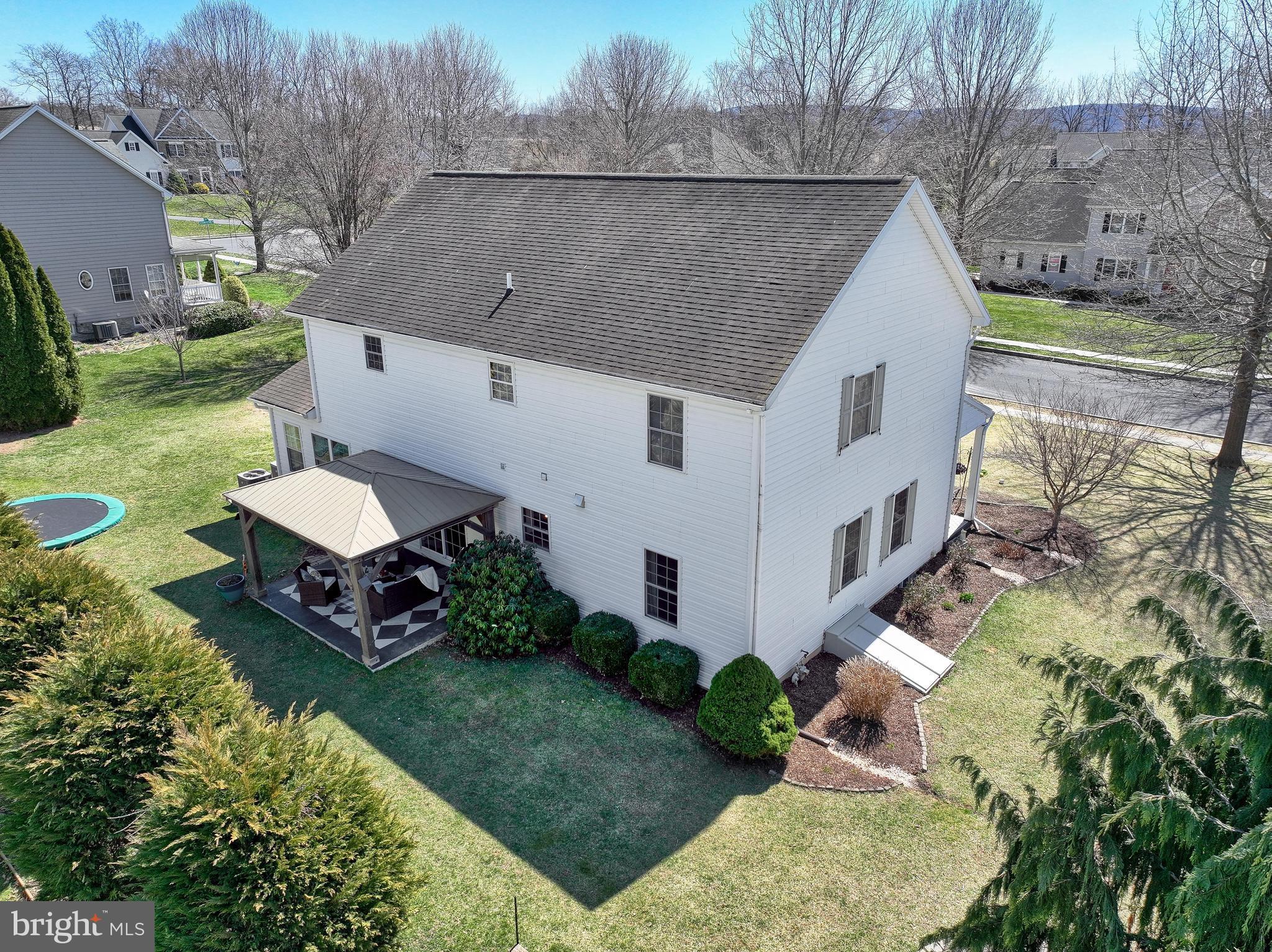 MISTY MEADOWS - Residential