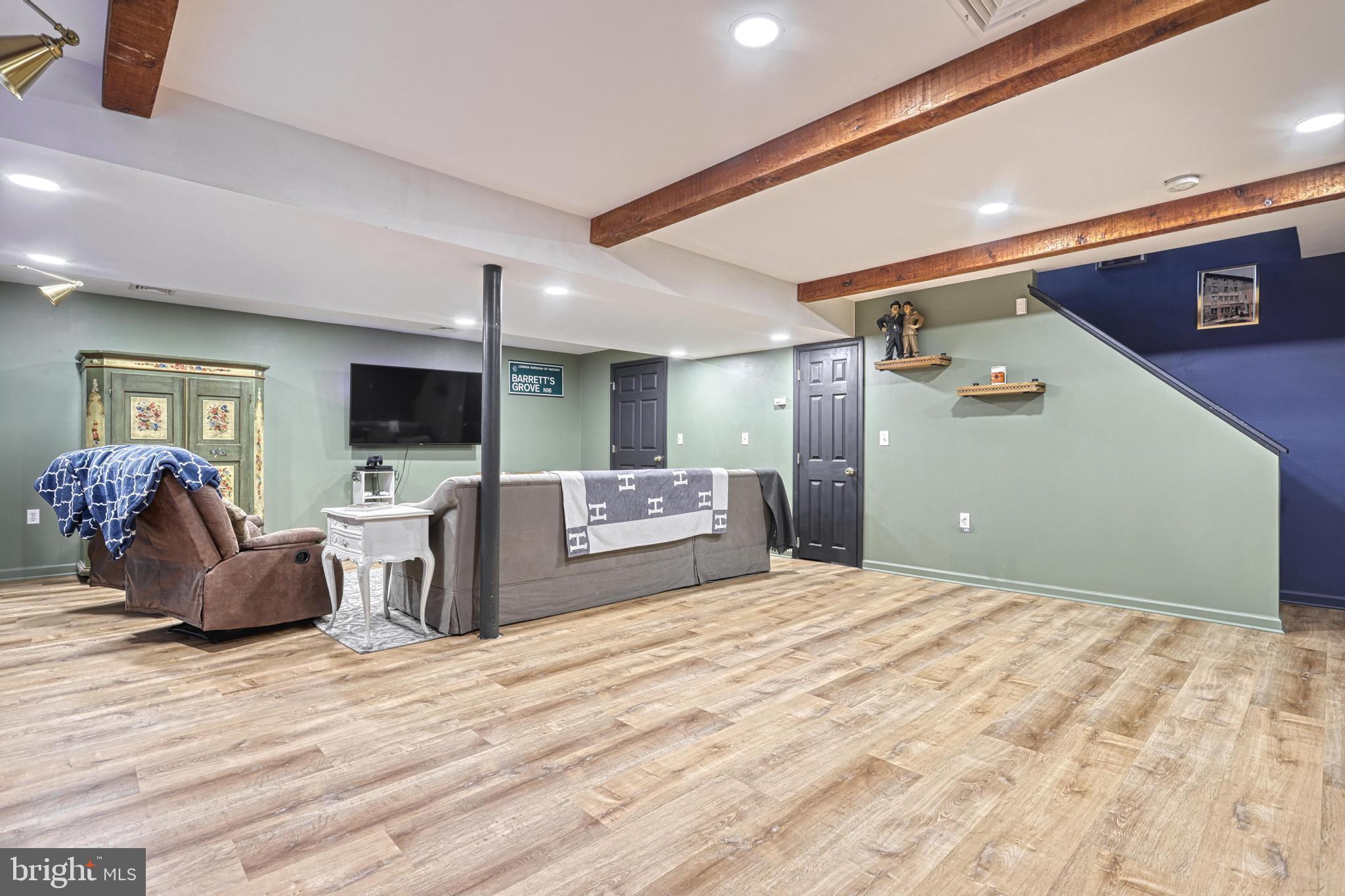 MISTY MEADOWS - Residential