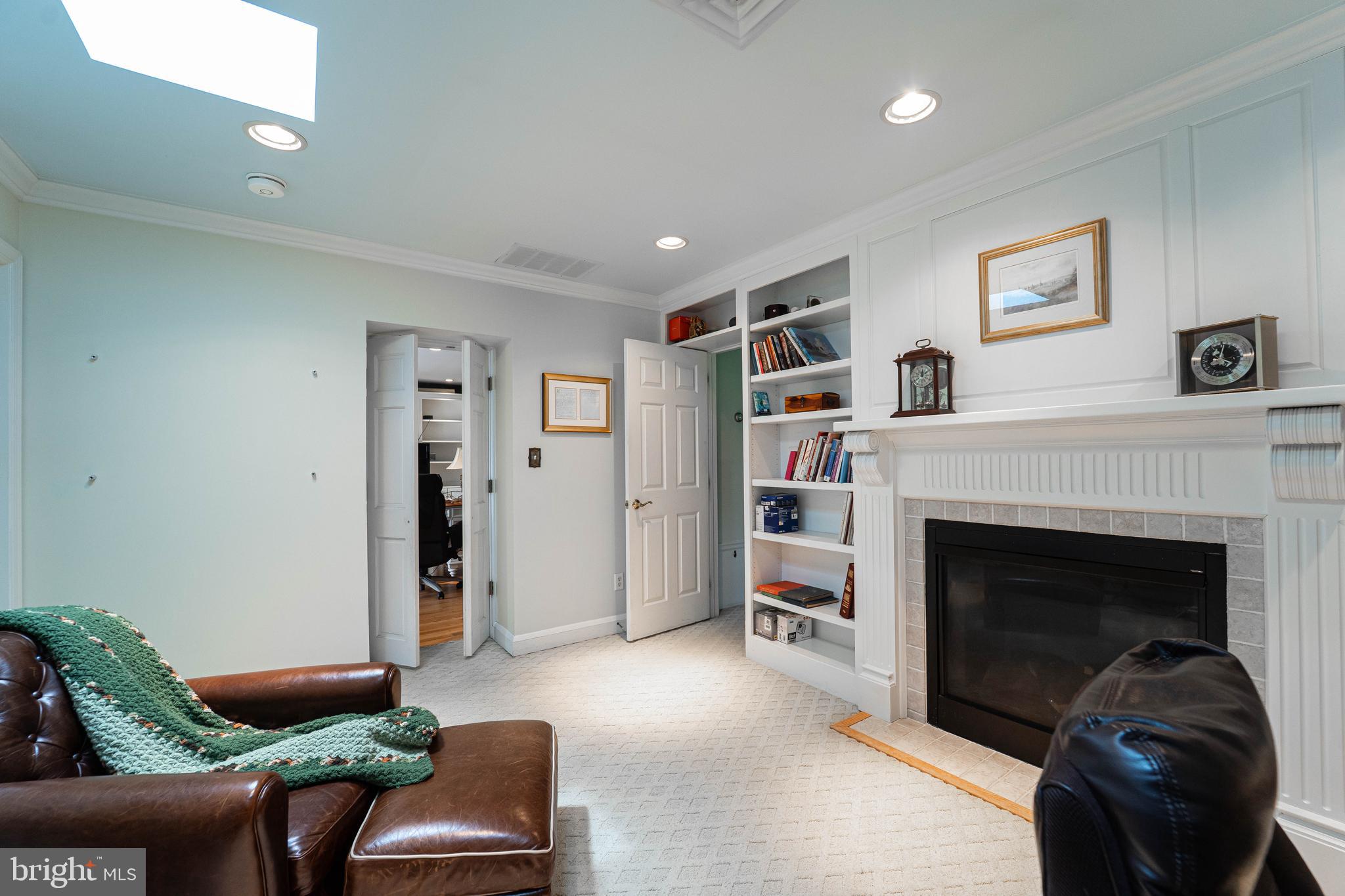 HAMPTON - Residential