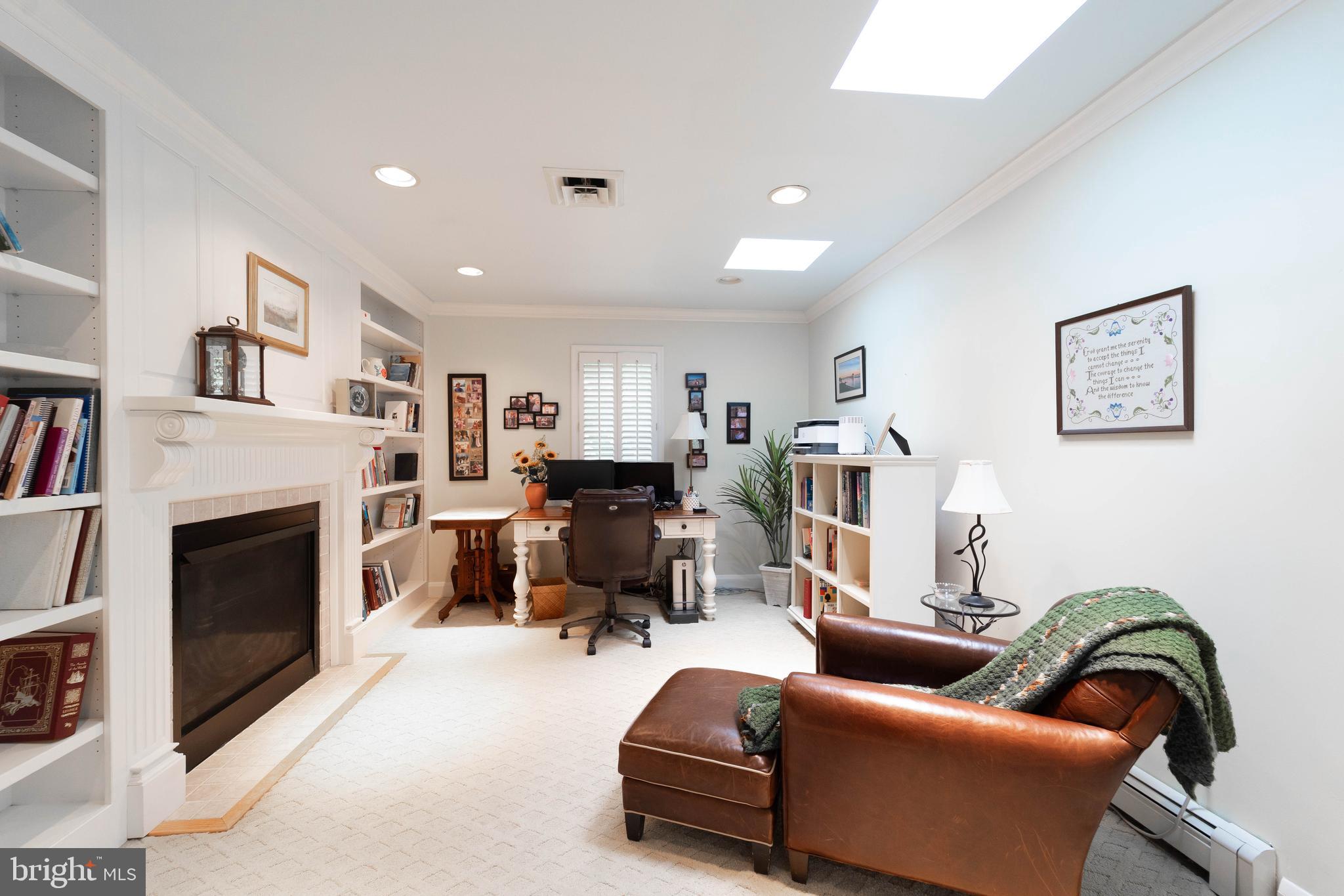 HAMPTON - Residential