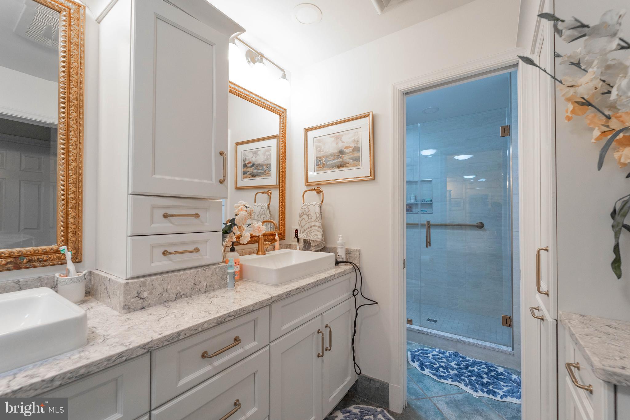 HAMPTON - Residential