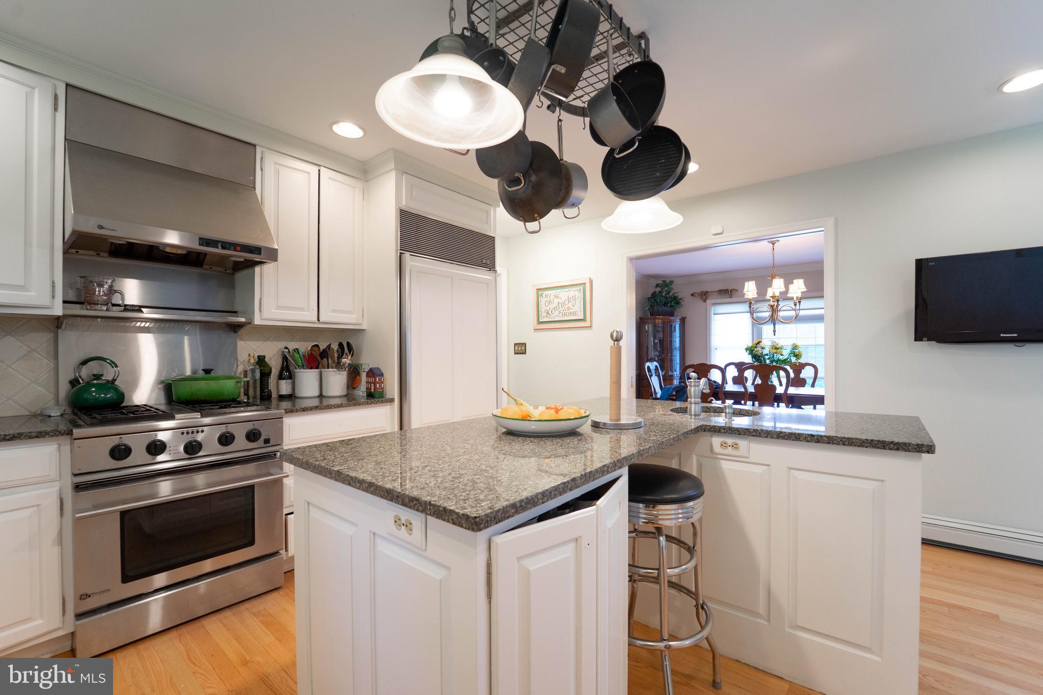 HAMPTON - Residential