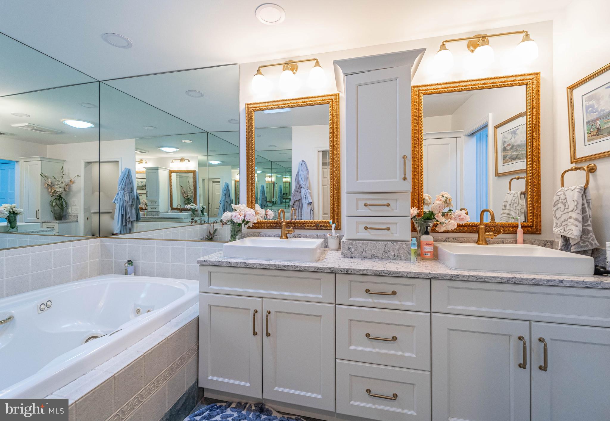 HAMPTON - Residential