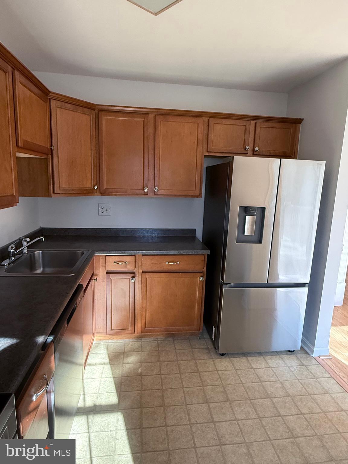 ELIZABETHS LANDING - Residential