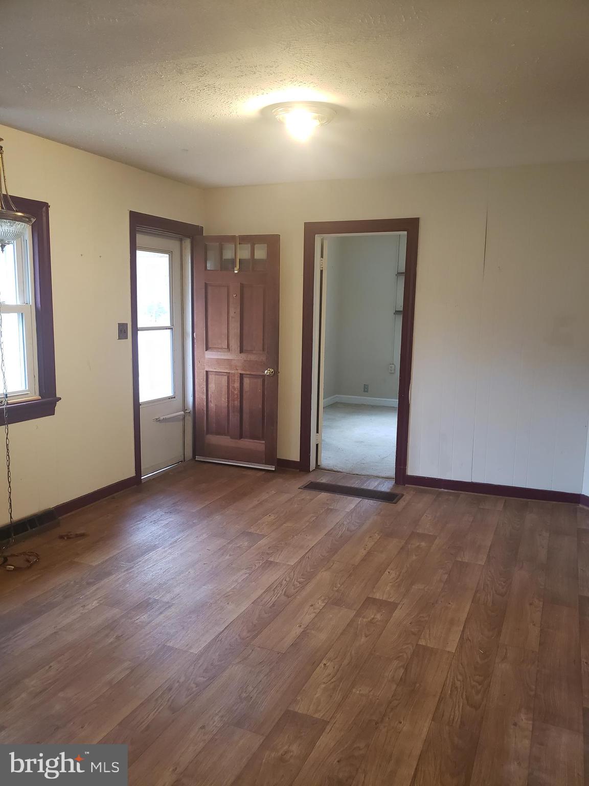 AMISSVILLE - Residential