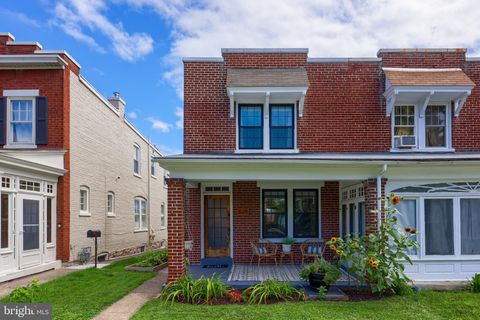 Photo of 629 S WEST END AVE, LANCASTER, PA 17603 (MLS # PALA2038976)