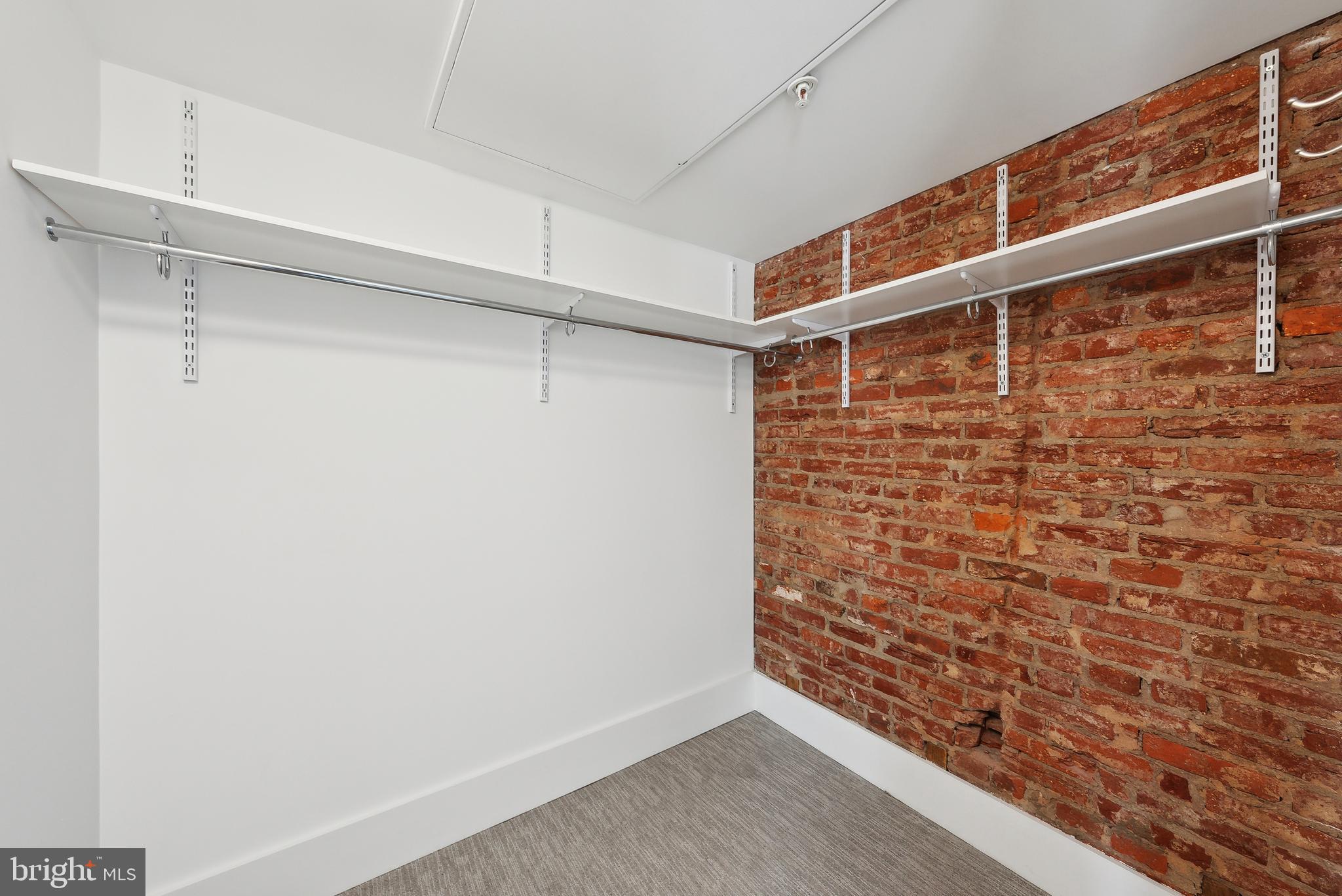 OLD TOWN ALEXANDRIA - Residential