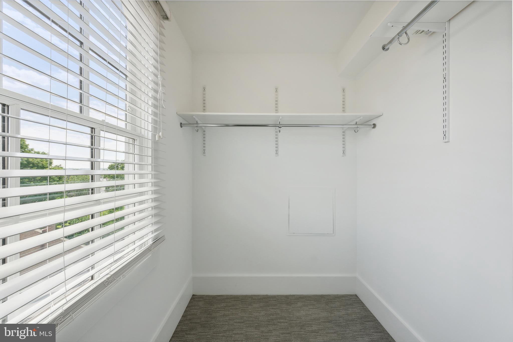 OLD TOWN ALEXANDRIA - Residential