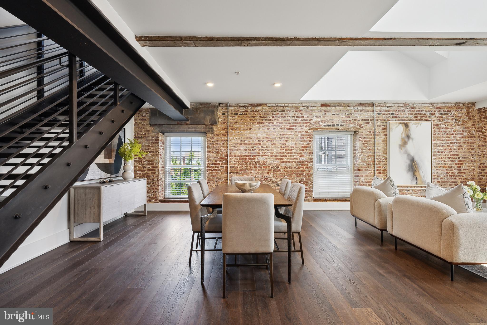 OLD TOWN ALEXANDRIA - Residential