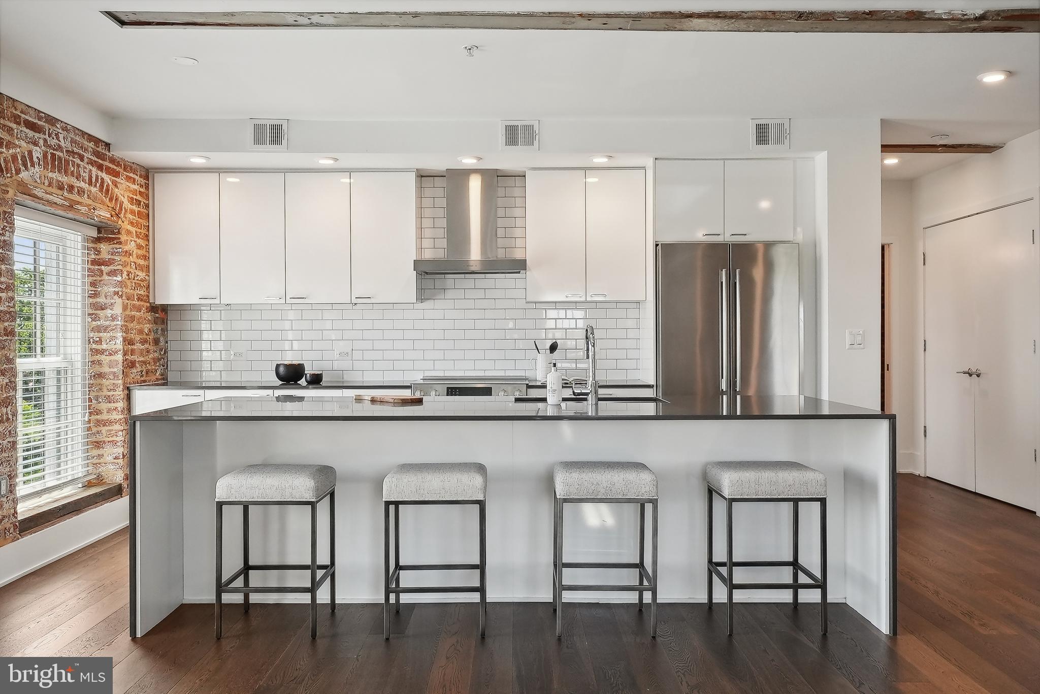 OLD TOWN ALEXANDRIA - Residential