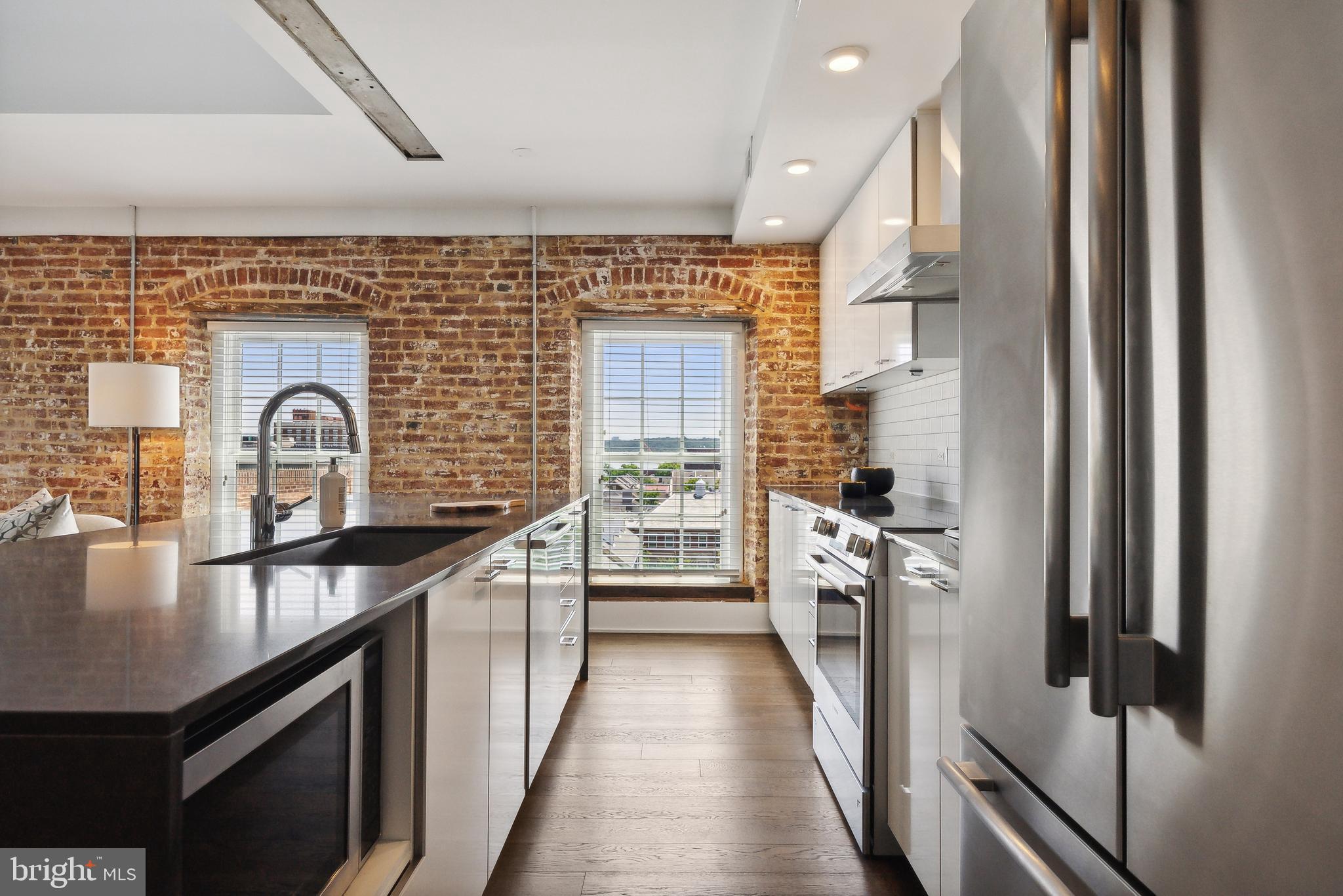 OLD TOWN ALEXANDRIA - Residential