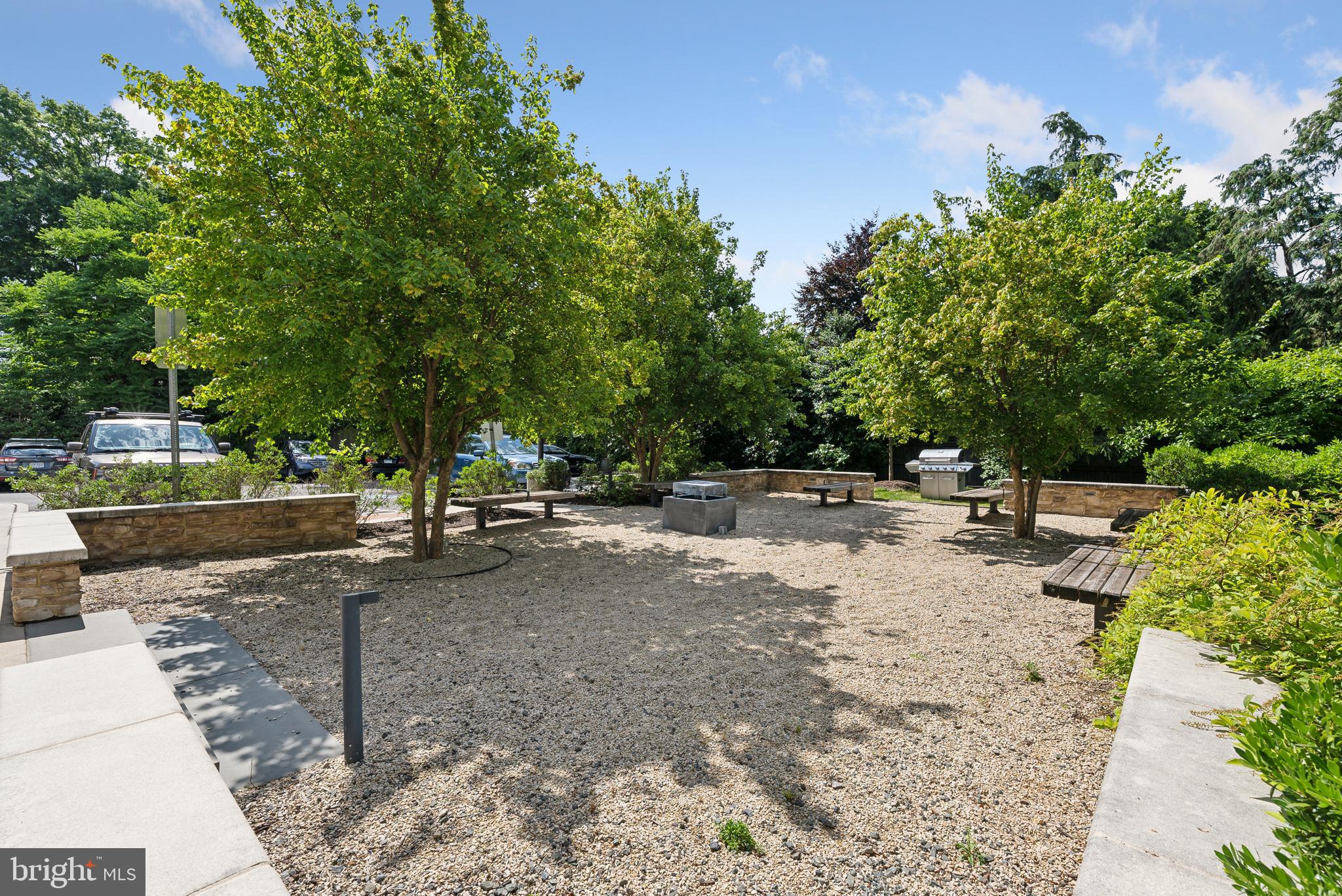 OLD TOWN ALEXANDRIA - Residential