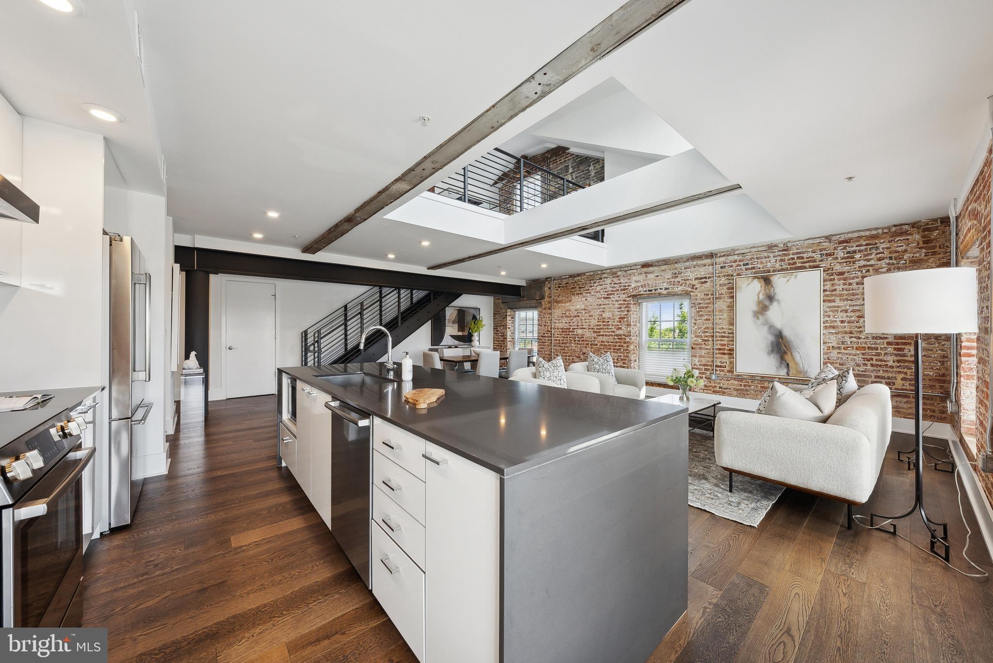 OLD TOWN ALEXANDRIA - Residential