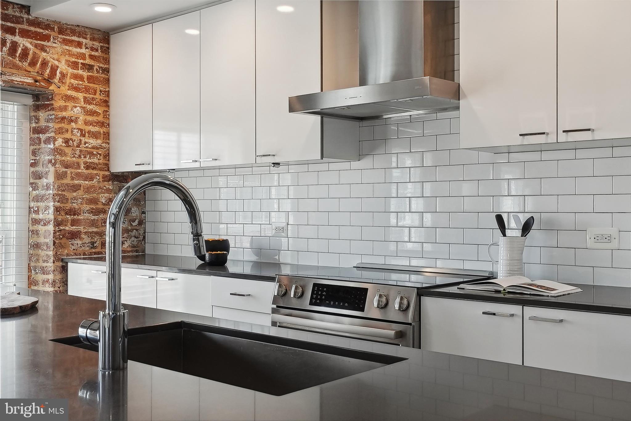 OLD TOWN ALEXANDRIA - Residential