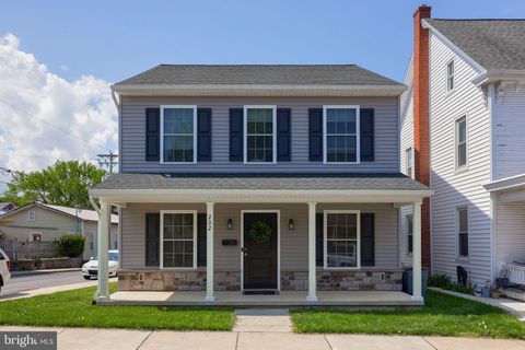 Photo of 202 W Franklin Street, EPHRATA, PA 17522 (MLS # PALA2087166)