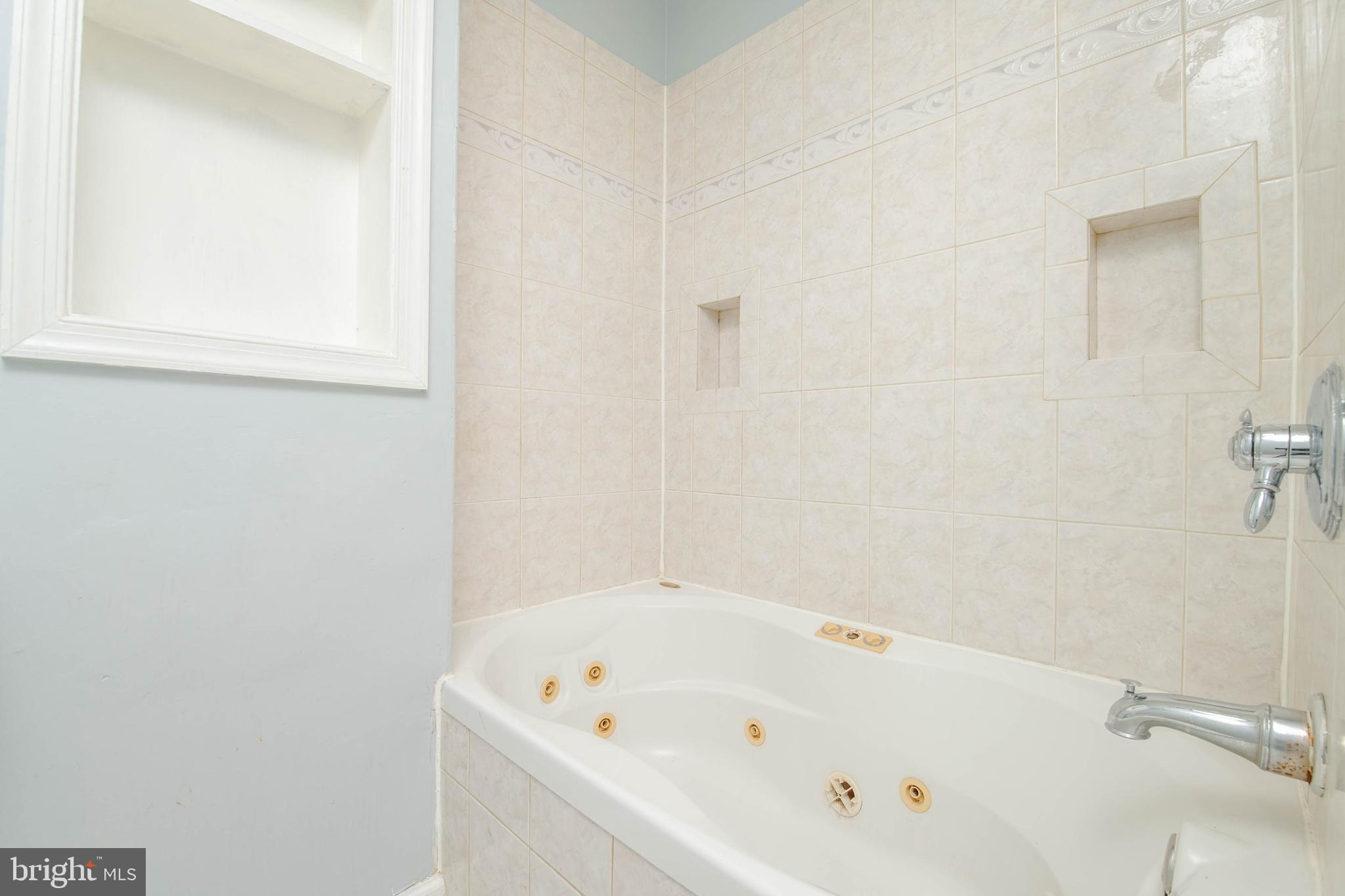 HIGHLANDTOWN - Residential