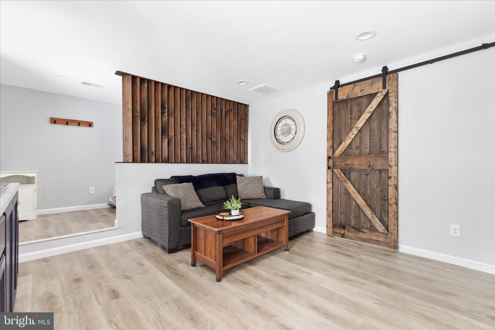 SHANNONDALE - Residential