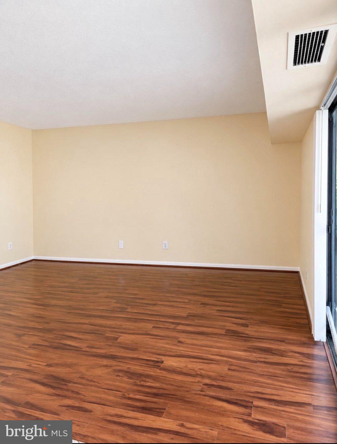 2226 CASTLE ROCK SQUARE 1B