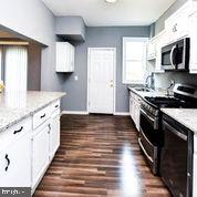 GARRISON - Residential Lease