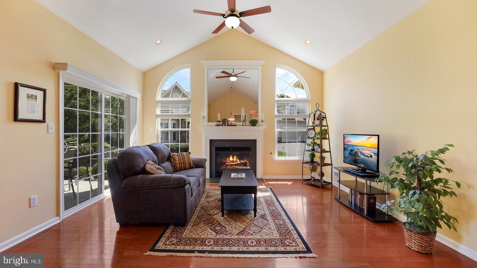 VILLAS AT SHADYBRO - Residential