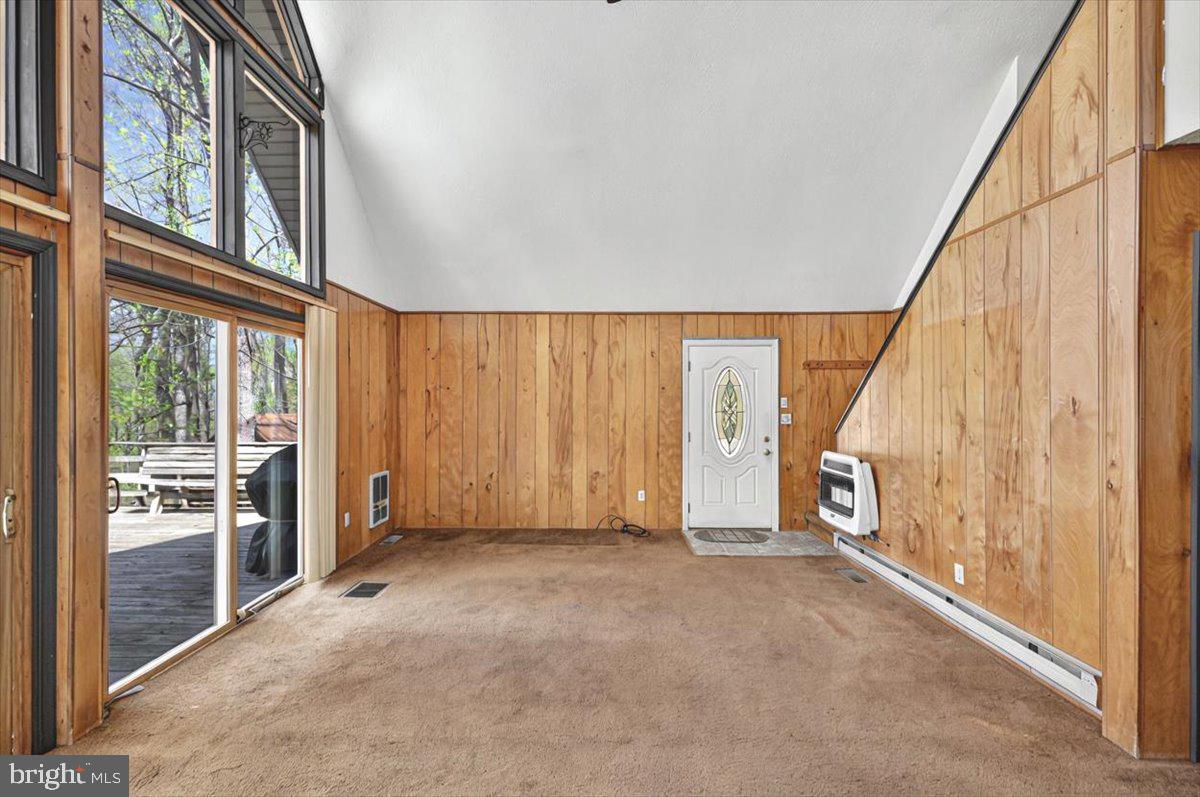 BLUE MOUNTAIN - Residential