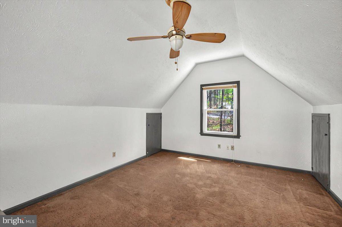 BLUE MOUNTAIN - Residential