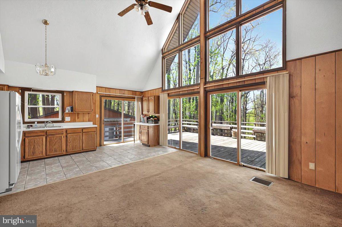 BLUE MOUNTAIN - Residential