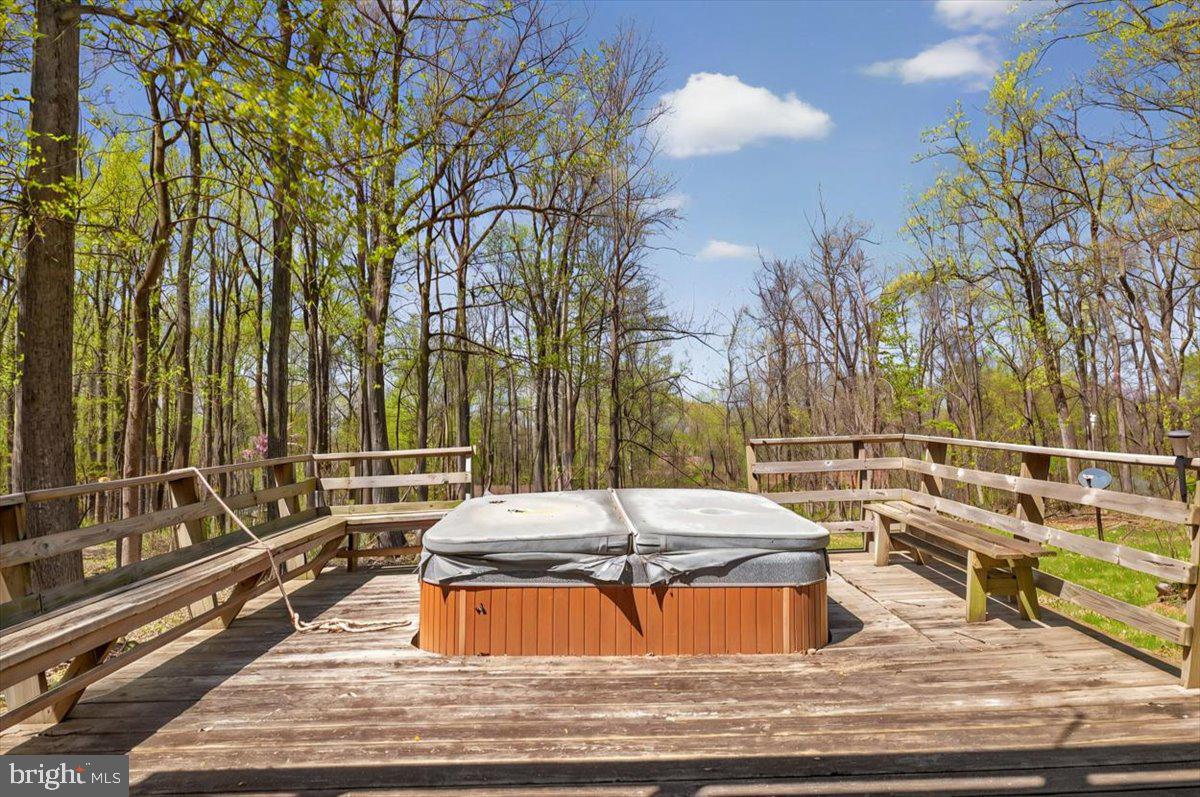 BLUE MOUNTAIN - Residential