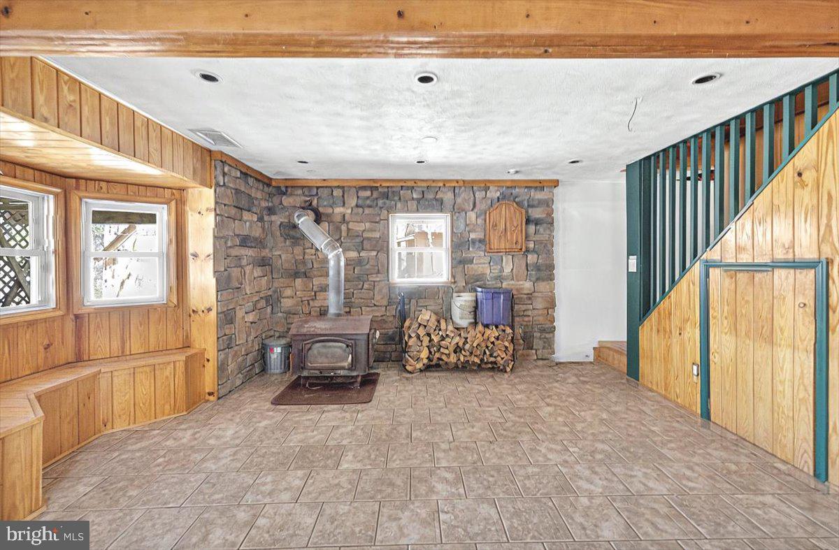 BLUE MOUNTAIN - Residential