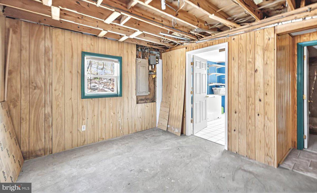 BLUE MOUNTAIN - Residential